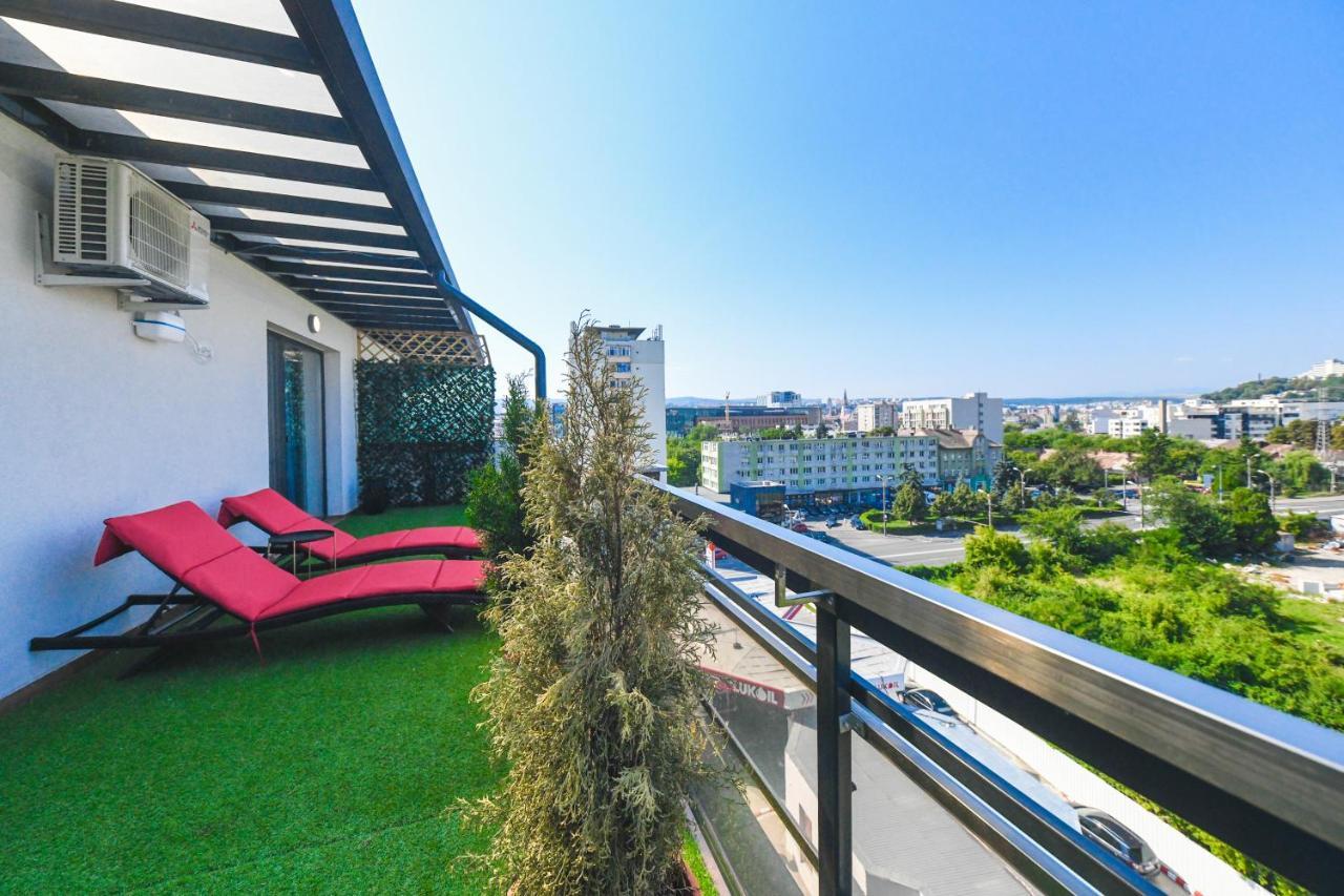 Panoramic Apartment With Terrace Cluj-Napoca Exteriör bild