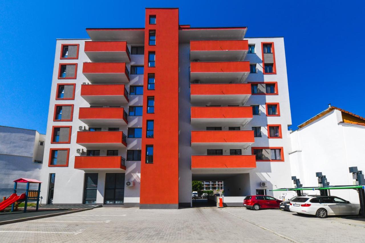 Panoramic Apartment With Terrace Cluj-Napoca Exteriör bild